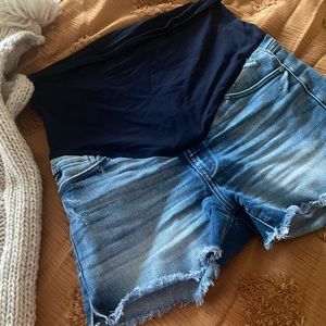 Maternity shorts denim frayed